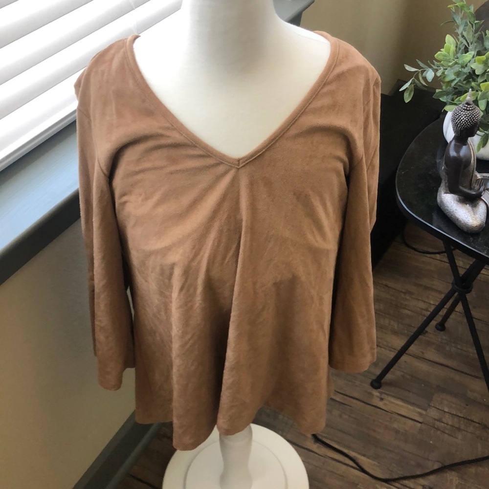 Medium brown shirt